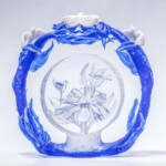 Upright Cameo Carved Diatreta and Dove by Barry Sautner and Doug Merritt Photo of Upright Cameo Carved Diatreta and Dove glass art by Barry Sautner and Doug Merritt